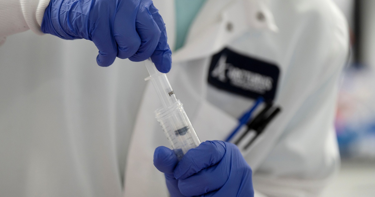 Chạy đua tìm phương dược điều trị Covid-19