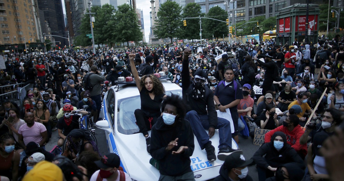 Phần lớn dân Mỹ không hài lòng với cách ông Trump xử lý làn sóng biểu tình