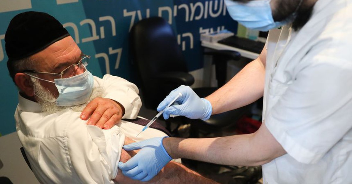 Hiệu quả chặn biến thể Omicron của 2 mũi vắc xin Pfizer giảm còn 22,5%