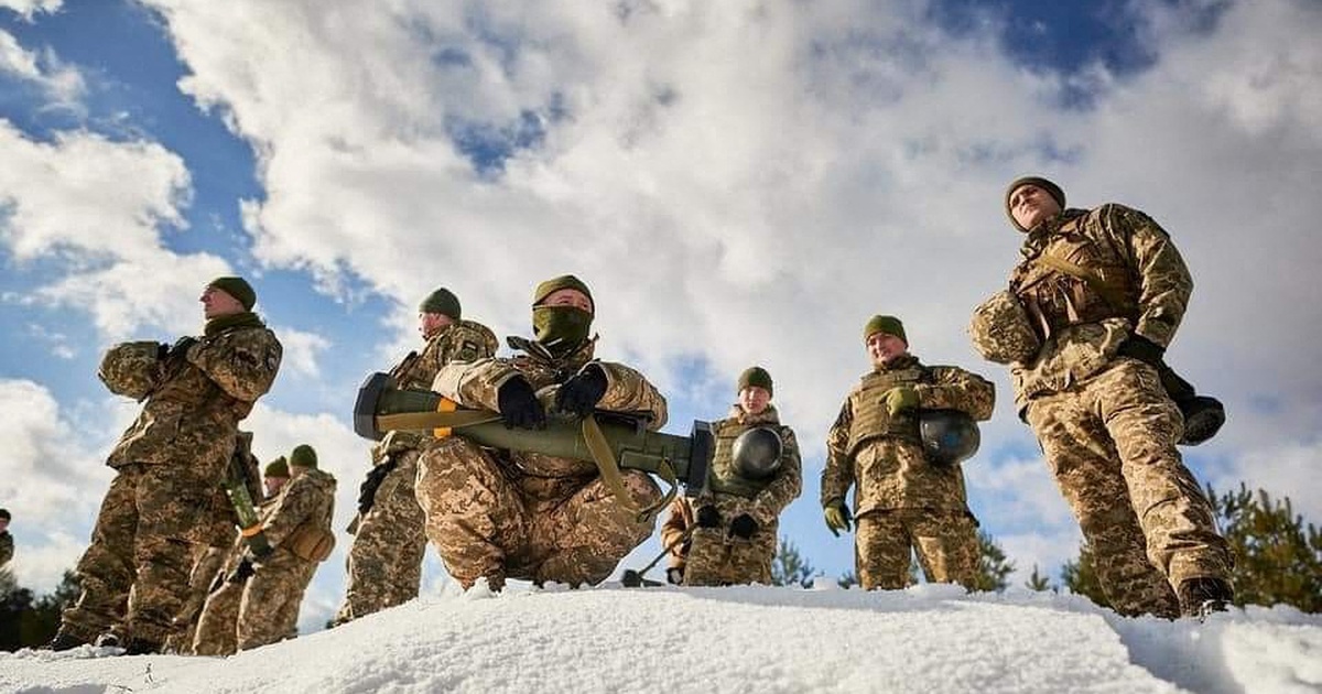 Quân đội Ukraine huấn luyện sử dụng vũ khí mới từ Mỹ