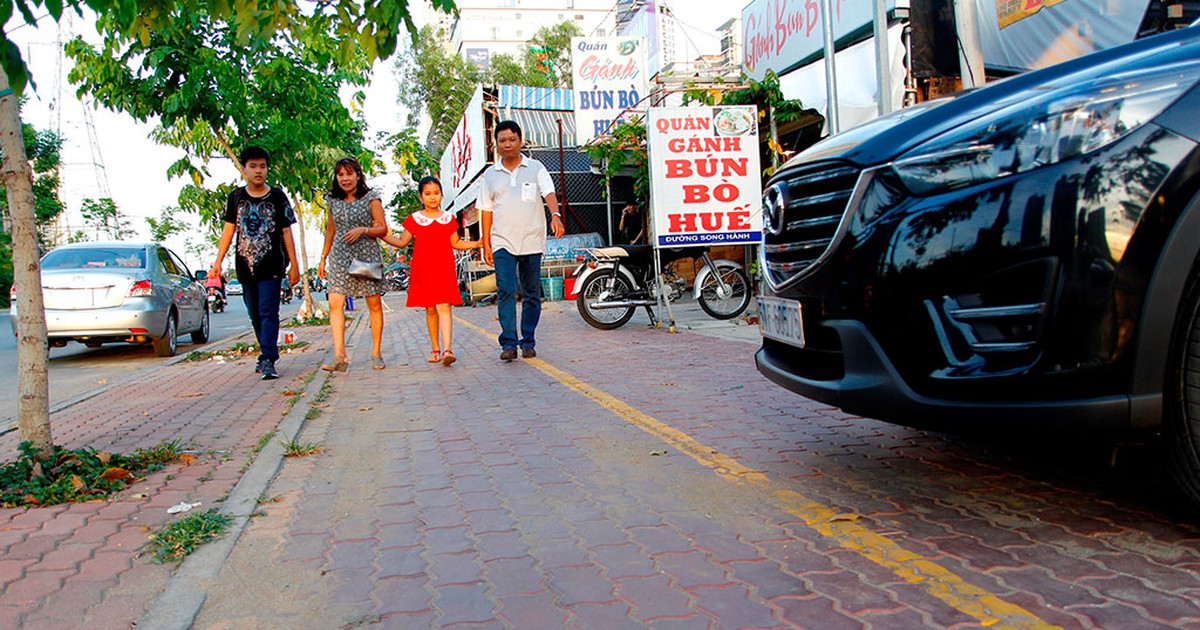 Quy hoạch vỉa hè cho kinh doanh, bán hàng rong