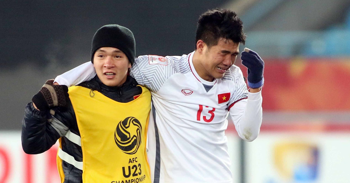 Đây là lý do Hà Đức Chinh gục khóc khi giành chiến thắng