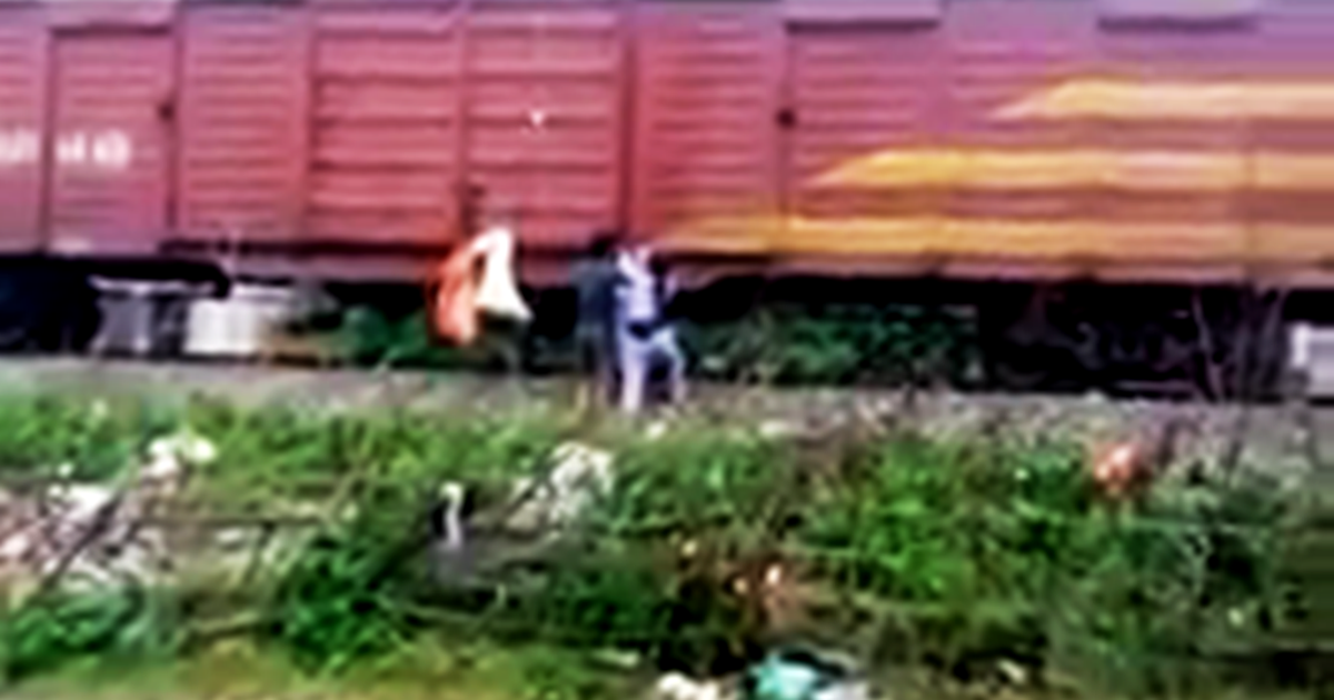 Làm rõ vụ treo rác thải lên tàu 'gửi đi Sài Gòn'