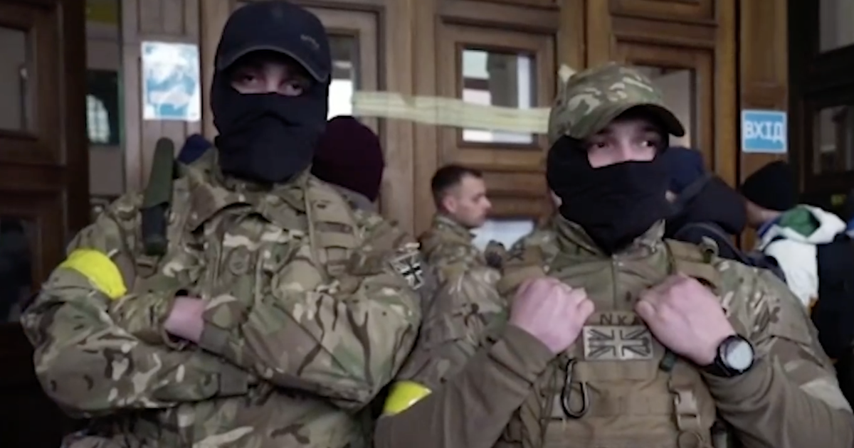 Anh, Mỹ cảnh báo công dân không đến Ukraine tham chiến