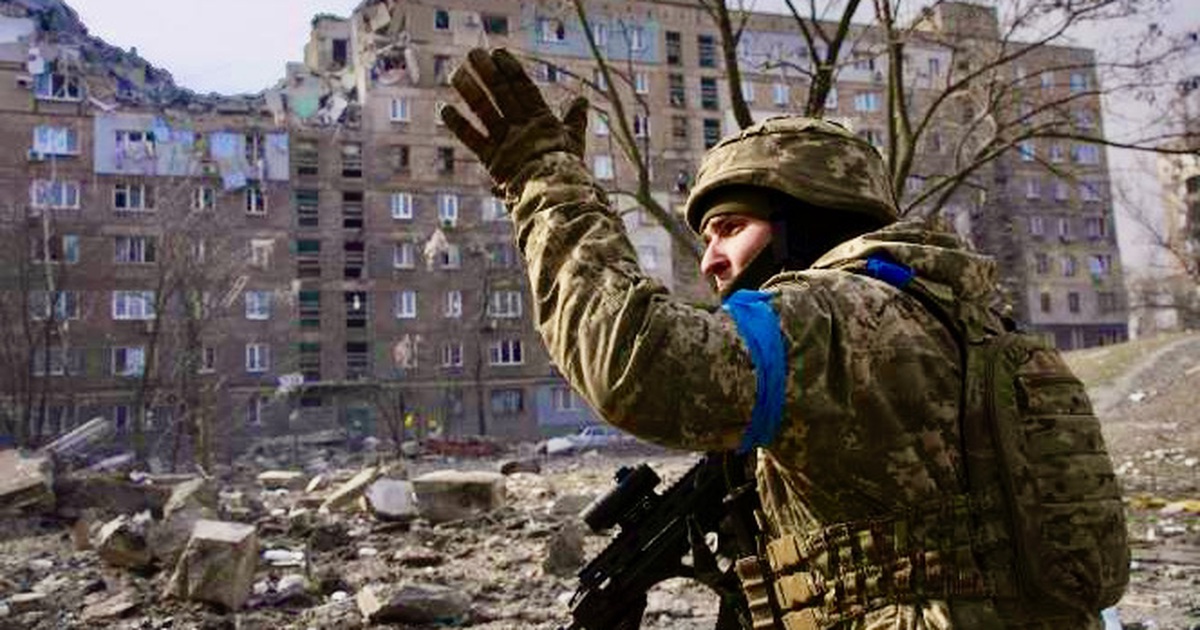 Ukraine nói Nga phá cầu chặn phản công, Moscow nói phá nhiều vũ khí phương Tây