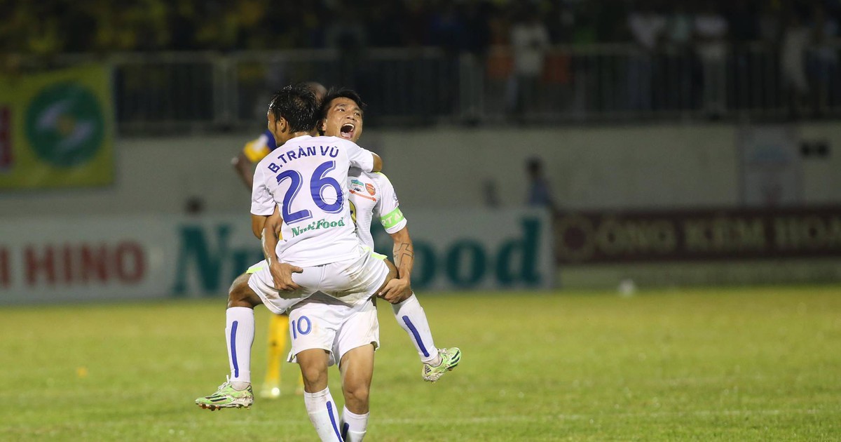 HAGL đã biết thắng, cuộc chiến trụ hạng gay cấn