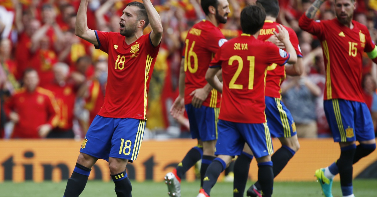 Bản tin EURO sáng 14.6: Ý, Tây Ban Nha giành chiến thắng đầu tiên