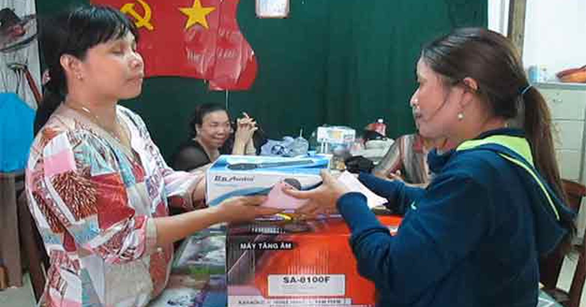 Vừa nhận 5 triệu yen, 'tỉ phú ve chai' liền đi làm từ thiện