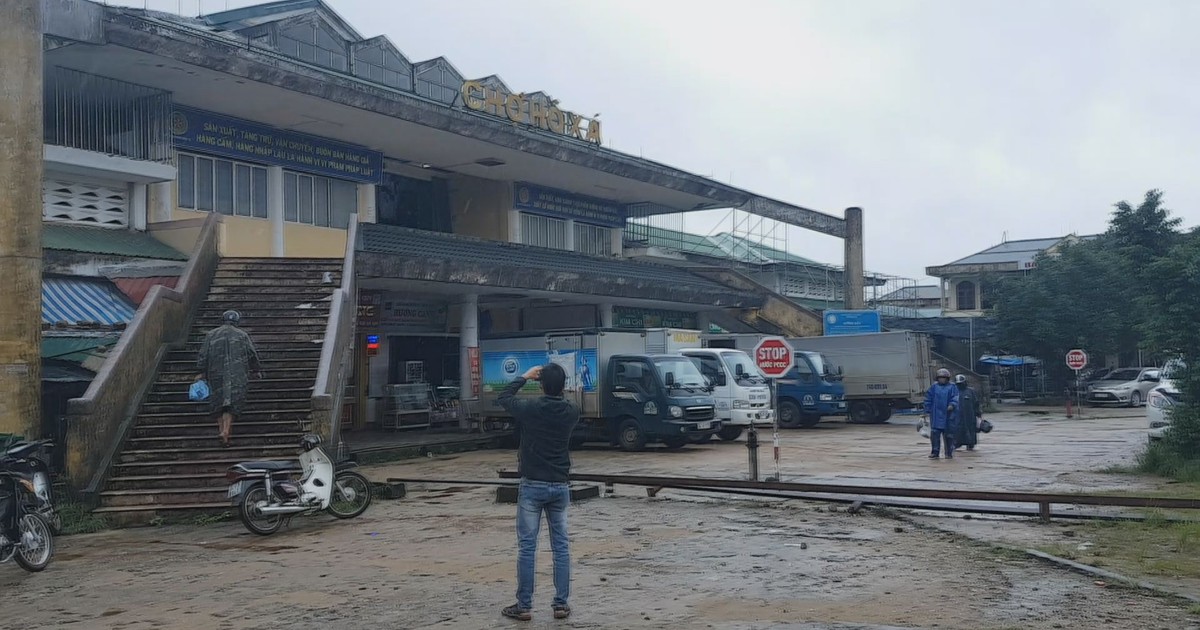 Đối thoại khẩn vì tiểu thương chợ Hồ Xá bãi thị