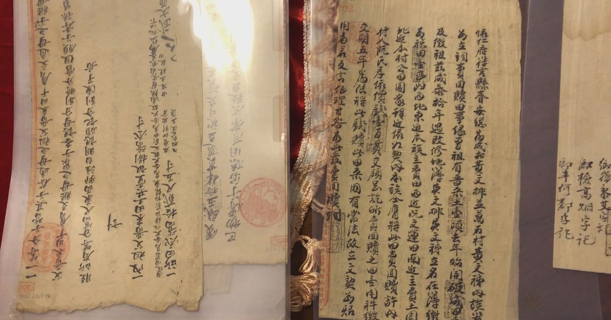 Cận cảnh 17 hiện vật quý hiếm một nhà sư vừa tặng TP.HCM