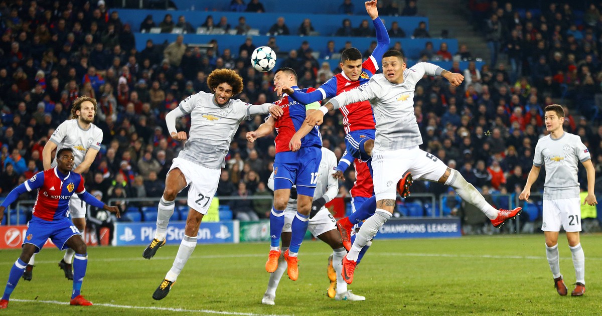 Vòng 1/8 Champions League vẫn chờ màu áo đỏ