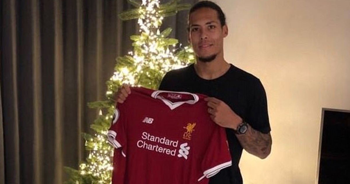 Liverpool mua hậu vệ với giá kỷ lục thế giới