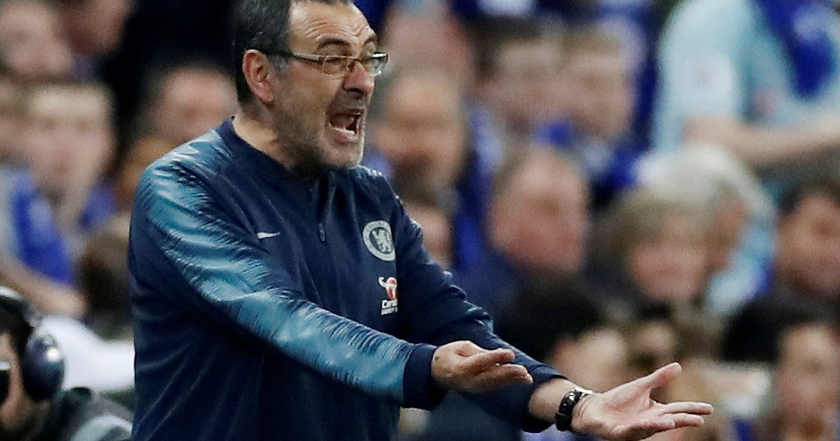 HLV Sarri đã không còn kiểm soát được tình hình ở Chelsea