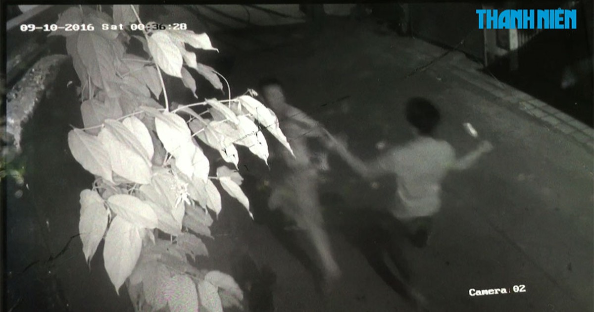 Giây phút thợ sửa xe bị đâm dã man trên đường phố