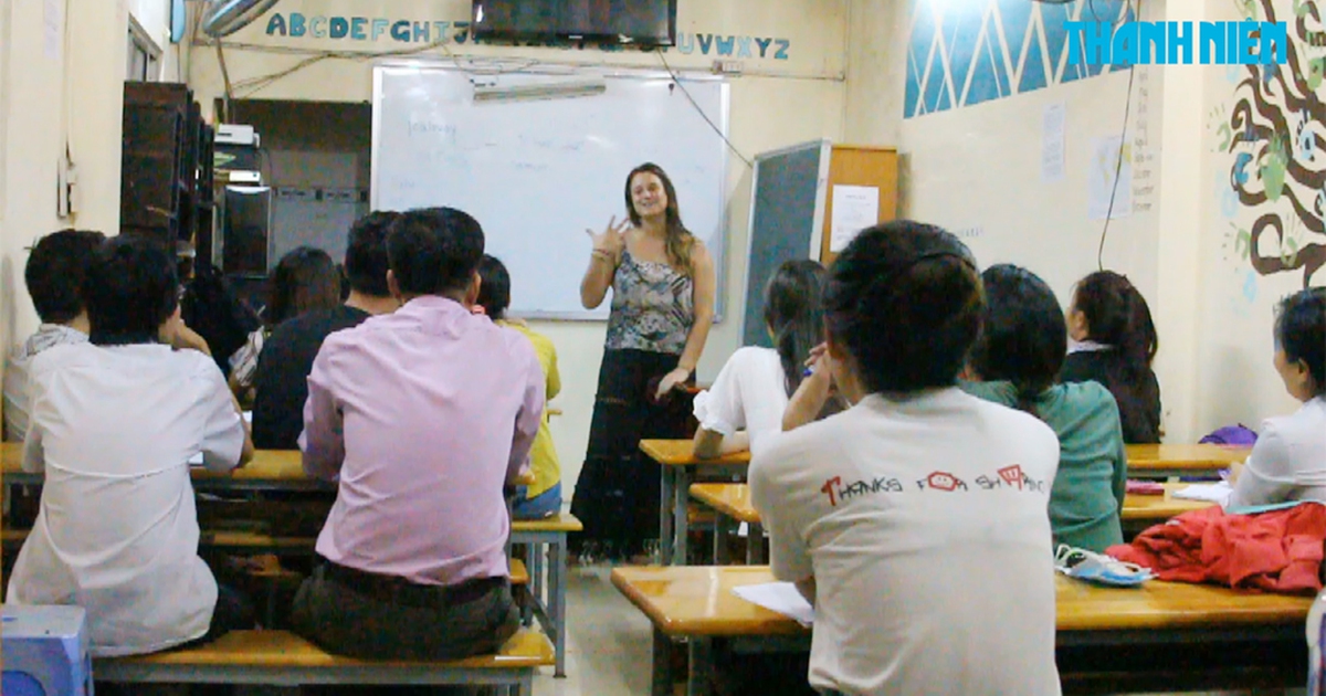 Học ngoại ngữ miễn phí ở chùa Lá