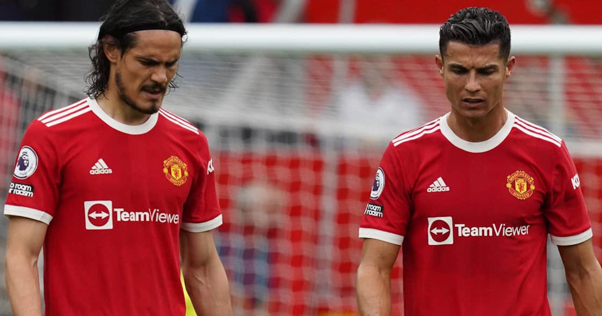 'Vị vua' Ronaldo đang hất văng Cavani khỏi Manchester United thế nào?