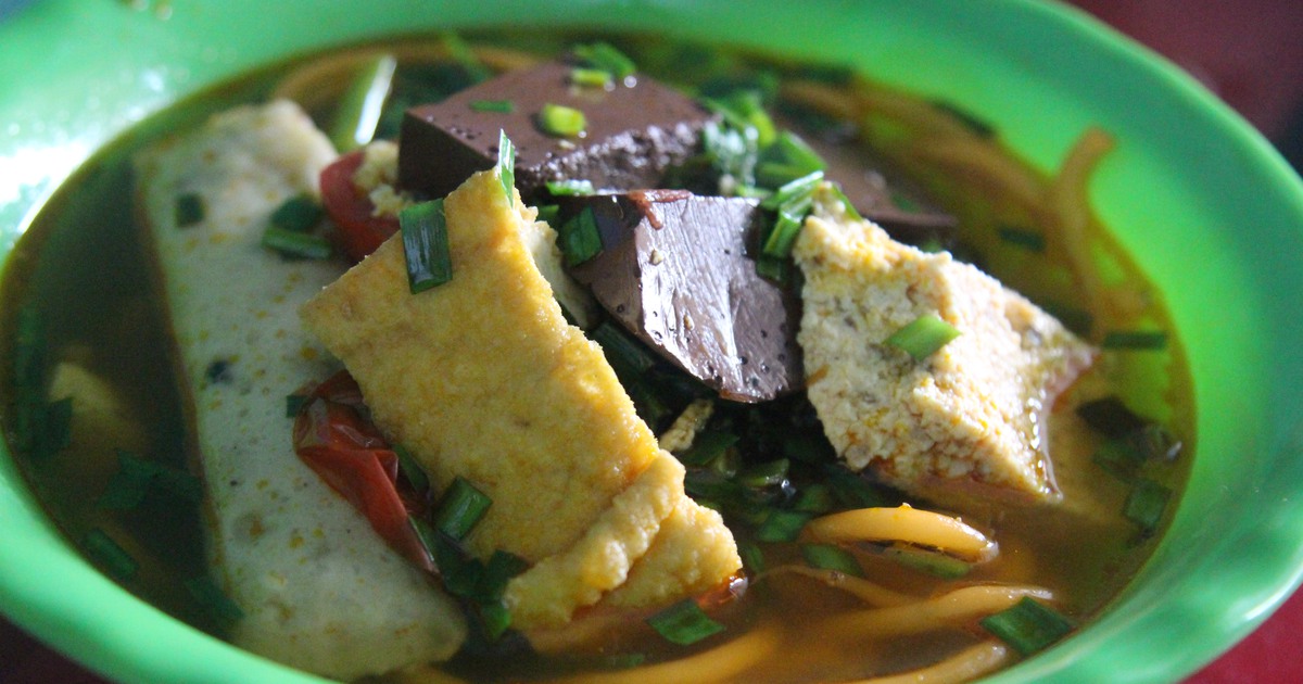 Quán bún riêu với bí quyết dùng nước cốt me hơn 10 năm hút khách Sài Gòn