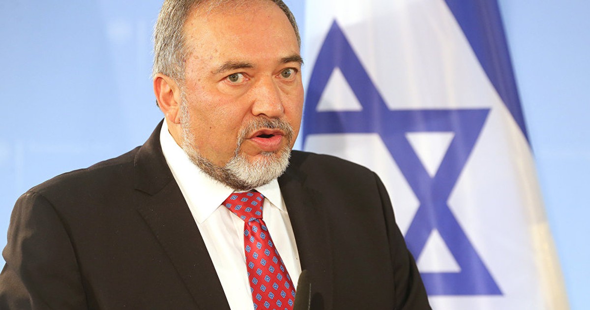 Bộ trưởng Quốc phòng Israel bất ngờ từ chức, chính phủ rơi vào khủng hoảng