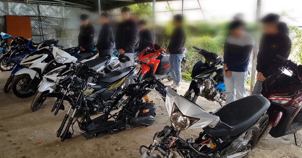 Công an xử lý 14 thanh thiếu niên “quậy” trên đường phố