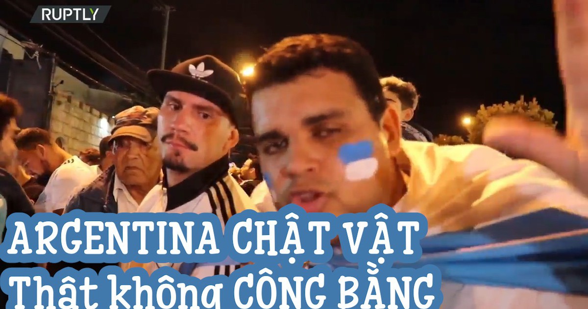Argentina chật vật, các fan Messi nổi cáu với Copa America