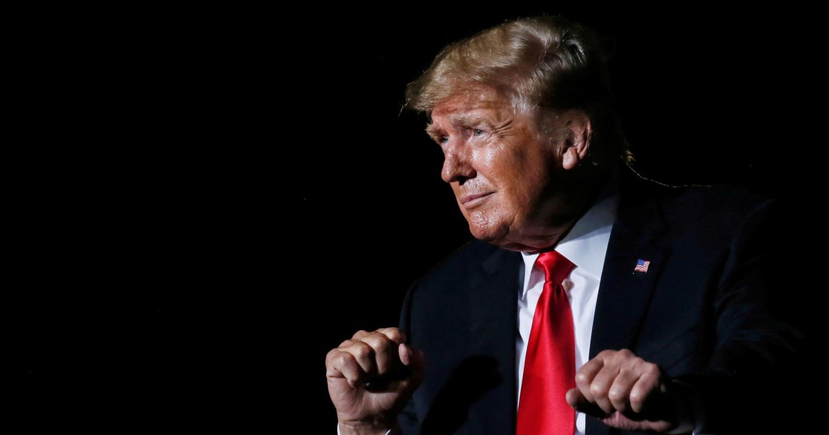 Con rể, cựu bộ trưởng, cố vấn bị nêu tên vì vận động tranh cử bất hợp pháp cho cựu Tổng thống Trump