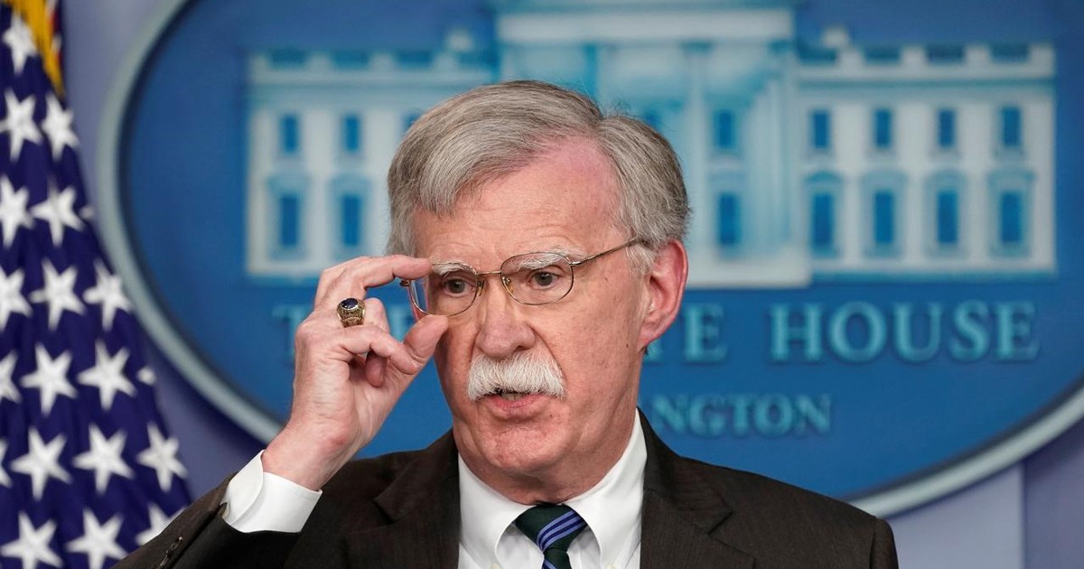 Mỹ cáo buộc một người Iran âm mưu ám sát cựu cố vấn của ông Trump