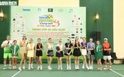 Những bóng hồng trên sân đấu giải pickleball 'Cùng con đi tiếp cuộc đời'