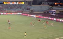 Thể Công Viettel thắng tối thiểu Thanh Hóa, HLV Popov nhận thẻ đỏ