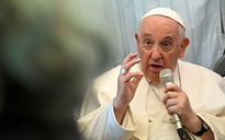 Giáo hoàng Francis nói Vatican có sứ mệnh hòa bình bí mật ở Ukraine