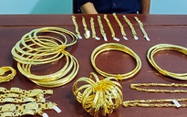 Quảng Ngãi: Tài xế xe khách trộm túi vàng trị giá gần 500 triệu đồng