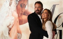 Jennifer Lopez và Ben Affleck kết hôn ở Las Vegas
