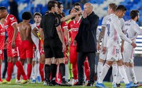 HLV Zidane đòi ‘xử’ trọng tài khi Real Madrid bị thổi phạt đền oan