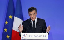 Ứng viên tổng thống Pháp xin lỗi vì tuyển dụng vợ con