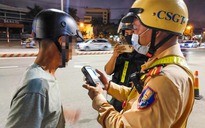 Đà Nẵng: 'Ma men' bất hợp tác với CSGT, còn giở chiêu gọi điện thoại nhờ vả