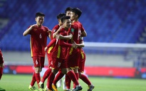 World Cup 2022: Tuyển Việt Nam tổn thất lớn, Quang Hải vắng mặt trận gặp Malaysia vì 2 thẻ vàng