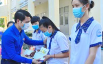 T.Ư Đoàn trao học bổng Nguyễn Thái Bình - Báo Thanh Niên cho học sinh nghèo Trà Vinh