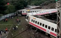 18 người chết trong vụ lật xe lửa ở Đài Loan