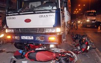 Xe tải tông dòng người dừng chờ đèn đỏ, 4 nạn nhân thương vong