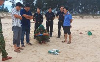 Tiếp tục phát hiện thêm các gói nghi ma túy trôi dạt vào bờ biển Quảng Trị
