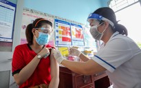Tây Ninh ráo riết tiêm phủ mũi 1 vắc xin Covid-19 cho người trên 18 tuổi