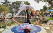 'Sốt' với hình ảnh cặp đôi yoga yêu nhau, cùng khởi nghiệp rồi mới cưới