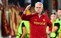 HLV Mourinho rơi vào 'khủng hoảng' cùng AS Roma