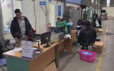 Lại thêm một trung tâm đăng kiểm ở Hà Nội bị khám xét