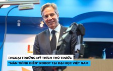 Ngoại trưởng Mỹ thích thú trước 'màn trình diễn' rô-bốt tại đại học Việt Nam