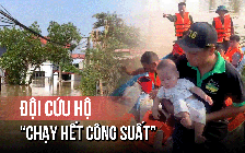 Vượt lũ cứu nạn ở Thái Nguyên, đội cứu hộ 'chạy hết công suất'