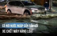 Mưa lớn giờ tan tầm ở trung tâm TP.HCM: Có nơi nước ngập gần đầu gối, xe chết máy hàng loạt
