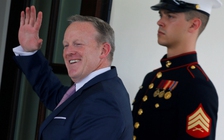 Phát ngôn viên Nhà Trắng từ chức vì bất mãn