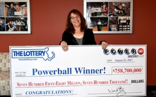 Người trúng độc đắc trăm triệu USD: tôi sẽ 'ngồi xuống và thư giãn'