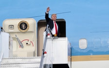 Tổng thống Trump rời Singapore
