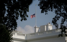 Tổng thống Trump tôn vinh thượng nghị sĩ McCain sau nhiều sức ép